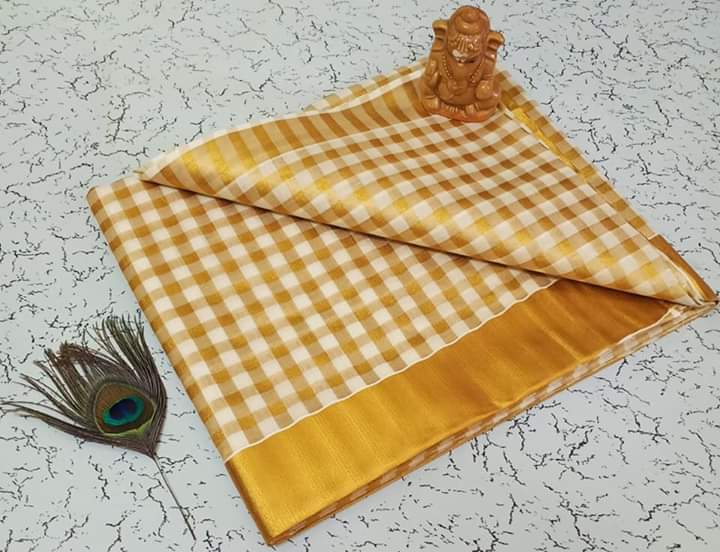 Kerala Paalum Pazhamum Saree