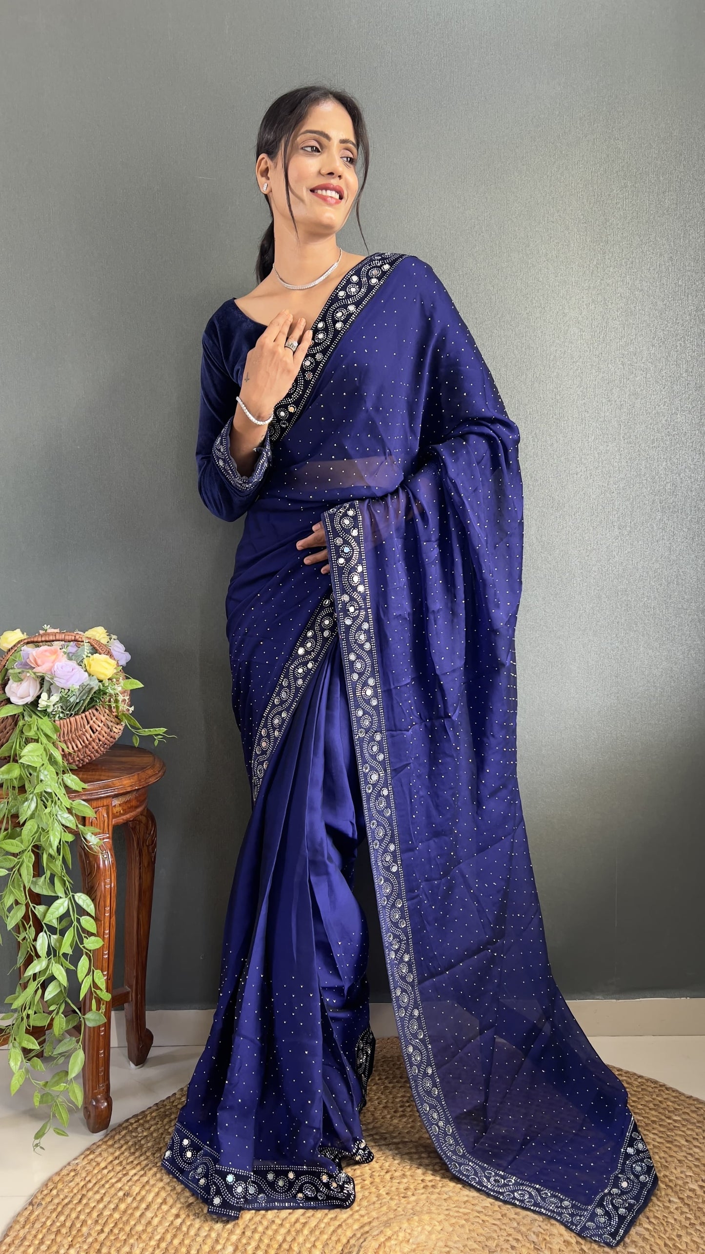 Readymade Saree Velvette