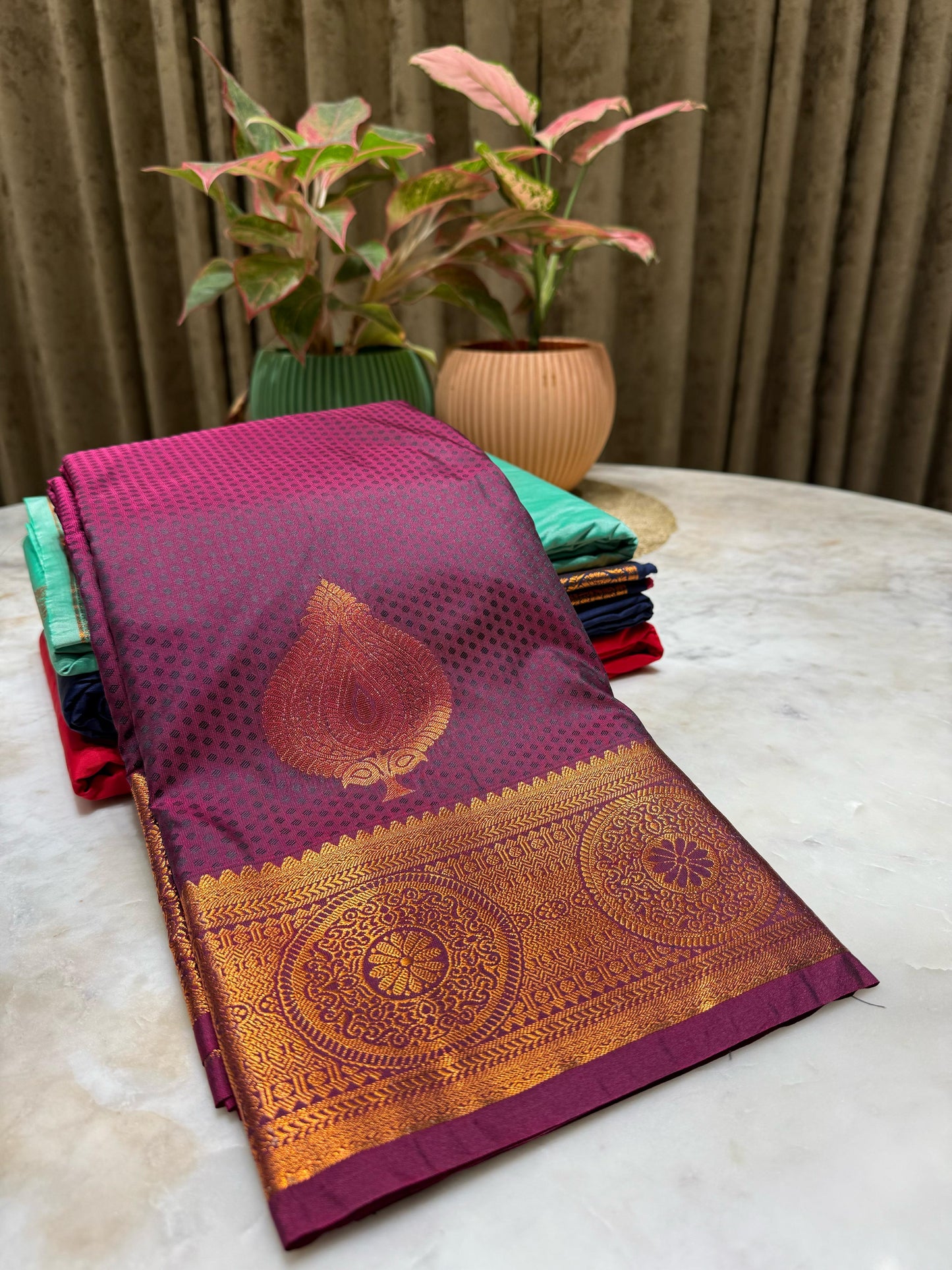 Sarvalakshana Pattu Semi Silk Sarees