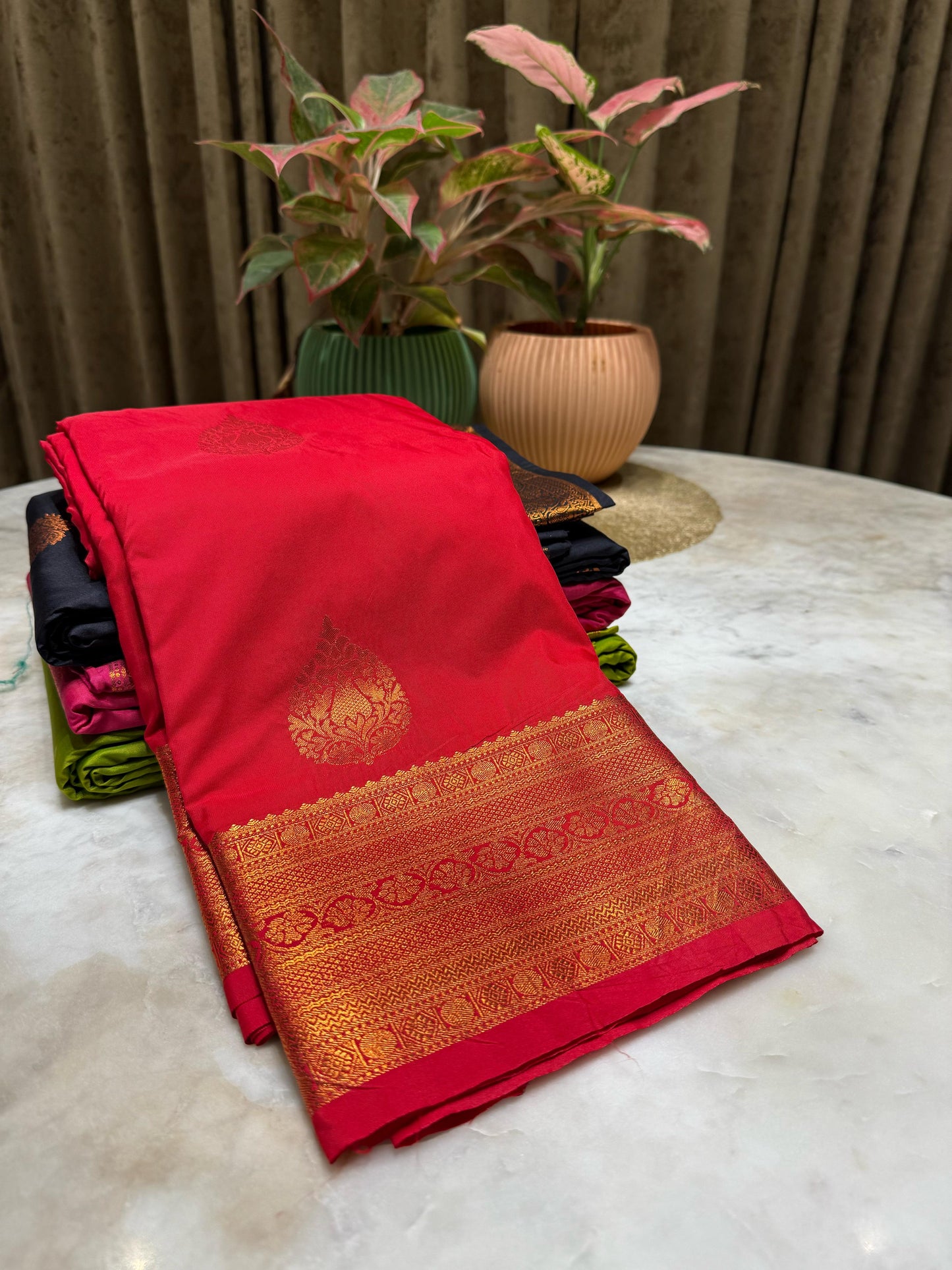 Sarvalakshana Pattu Semi Silk Sarees