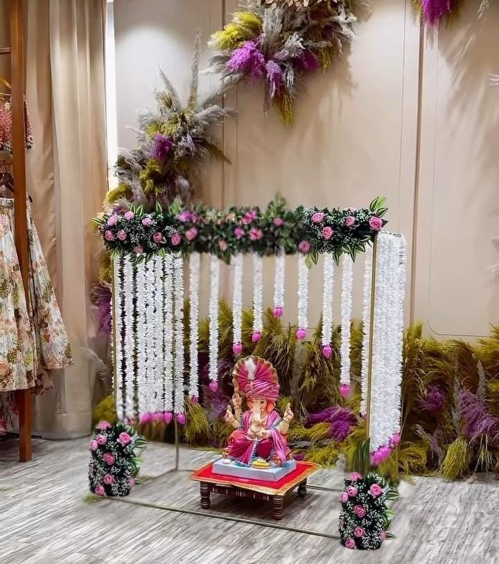 Ganpati Metal Backdrop Box Stand