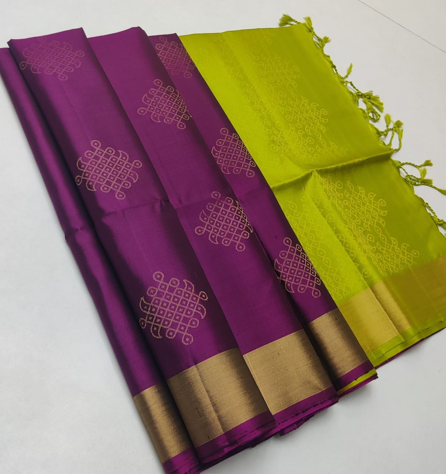 Tissue Border Kanchi Silk Sarees