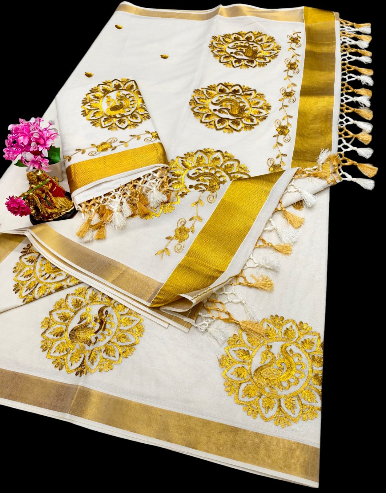 Kerala Saree with Embroidery in
Golden Zari