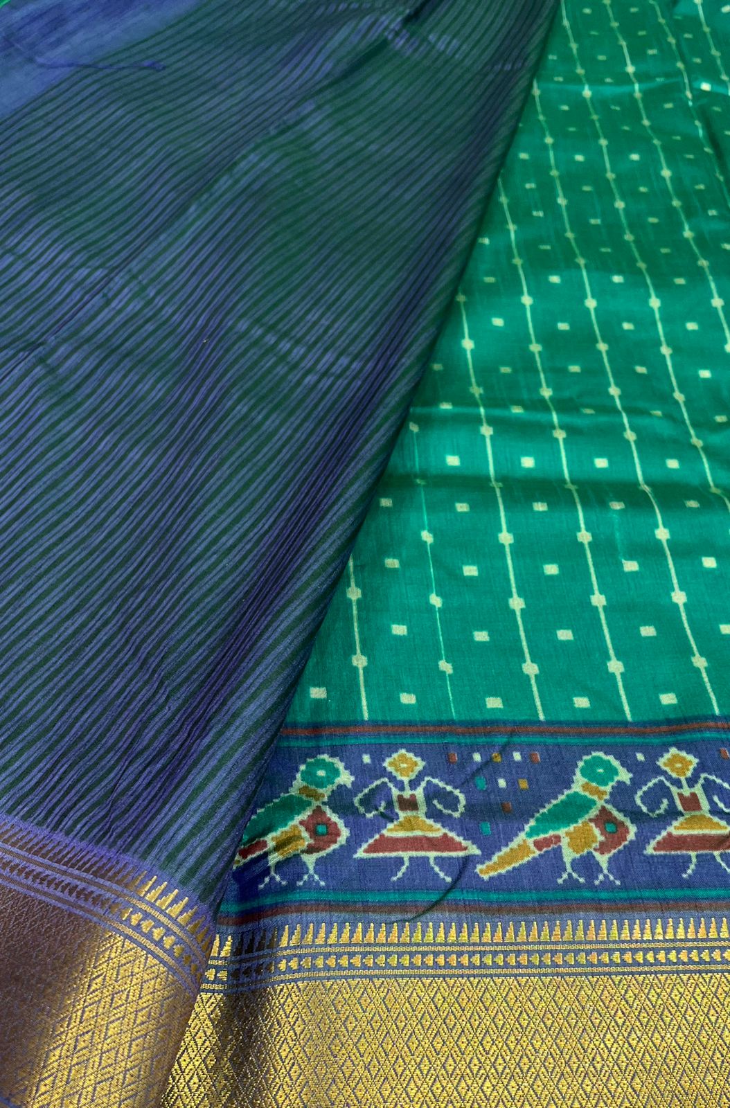 Patola Dual Tone Soft Silk Sarees