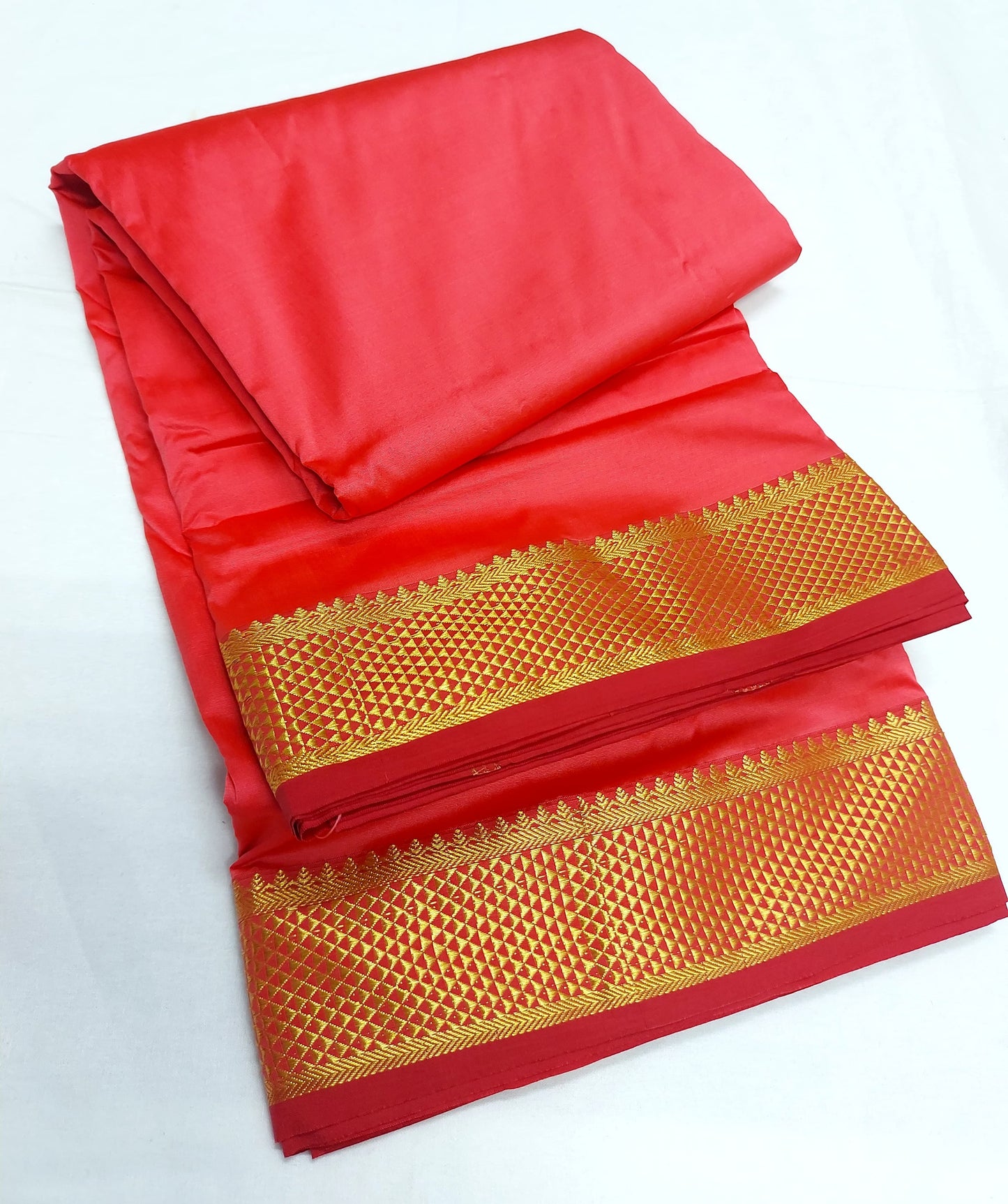 Madisar 9 yards Semi Silk Sarees