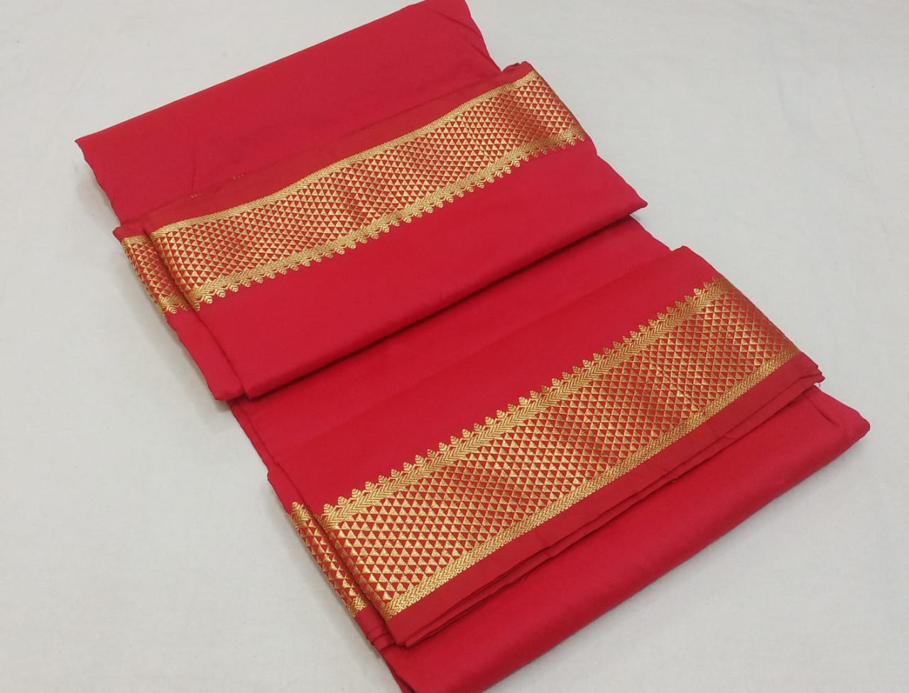 Madisar 9 yards Semi Silk Sarees