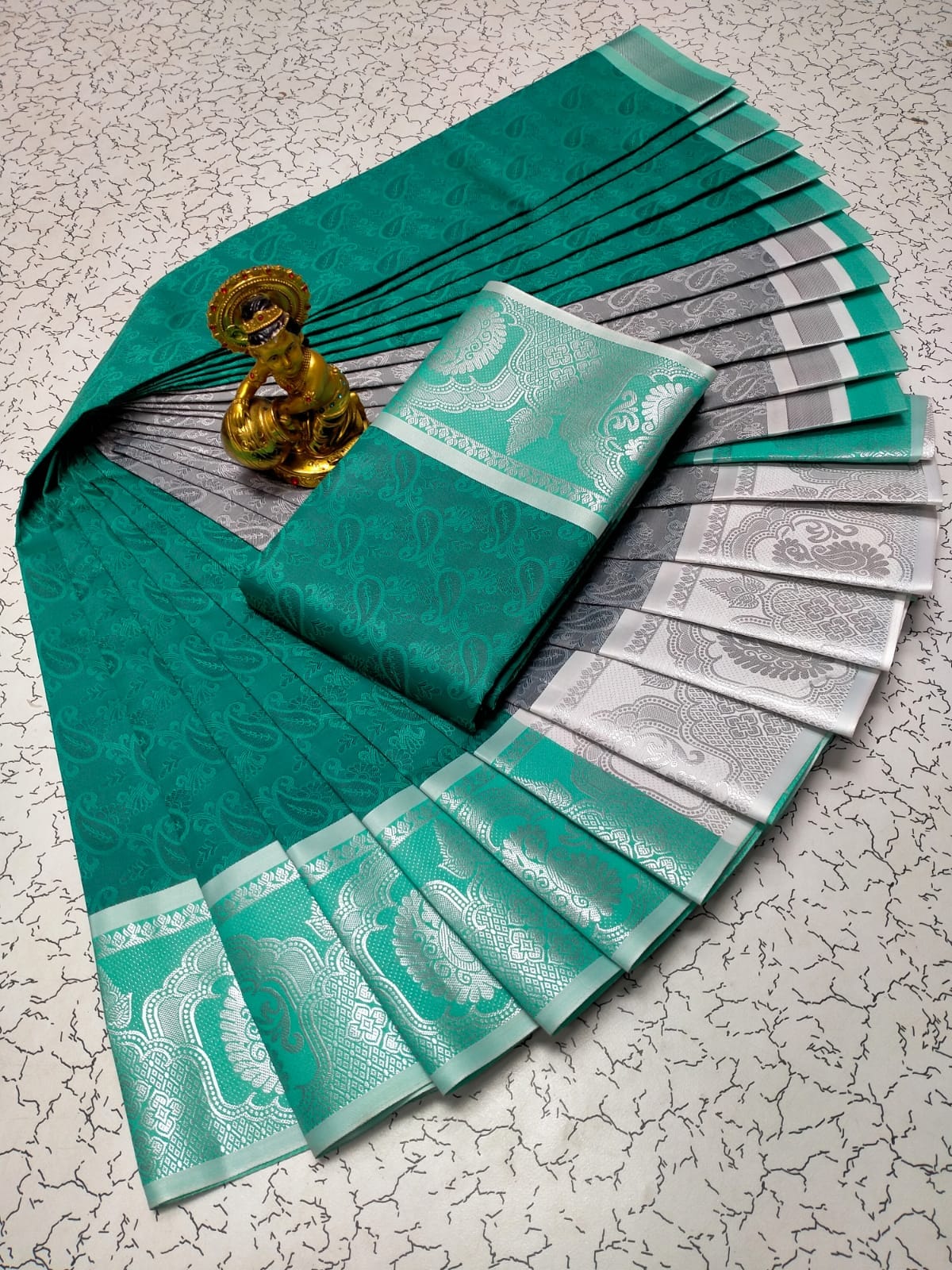 Poonthamil Sarees