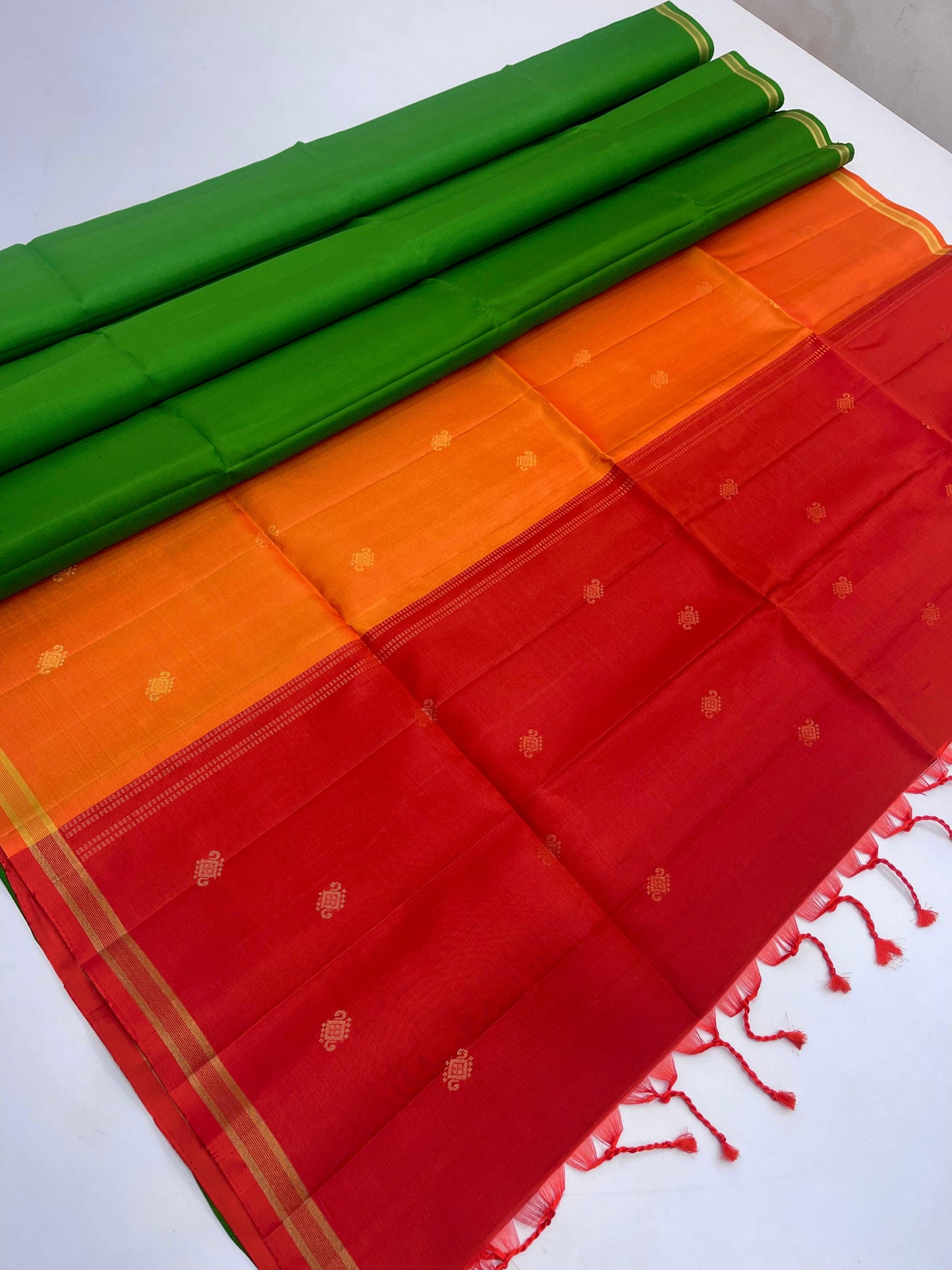 Dual Colour Pallu Kanchi Silk sarees