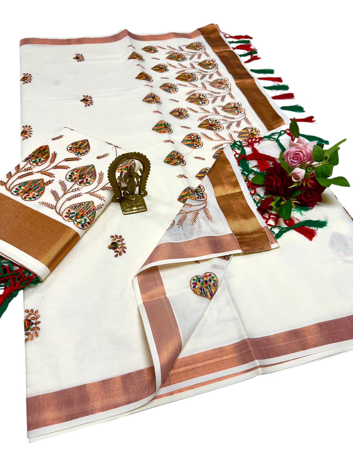 Kerala Saree with Embroidery in
Copper zari