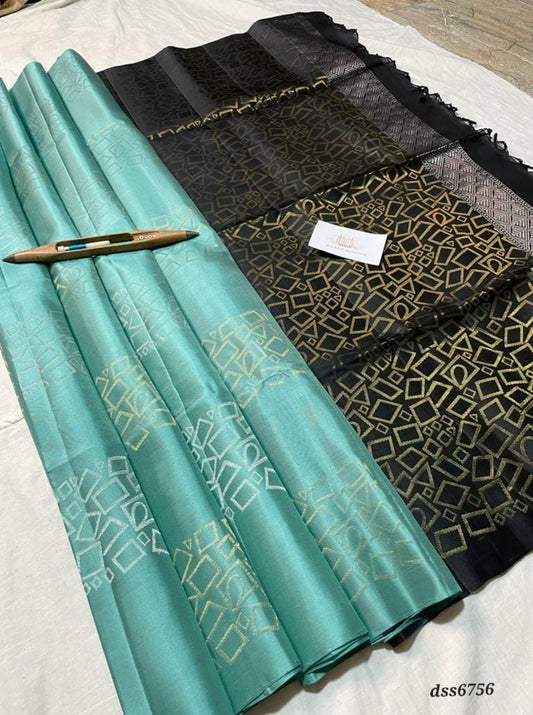 Elegant Borderless Kanchi Silk Saree: Embrace Timeless Style
