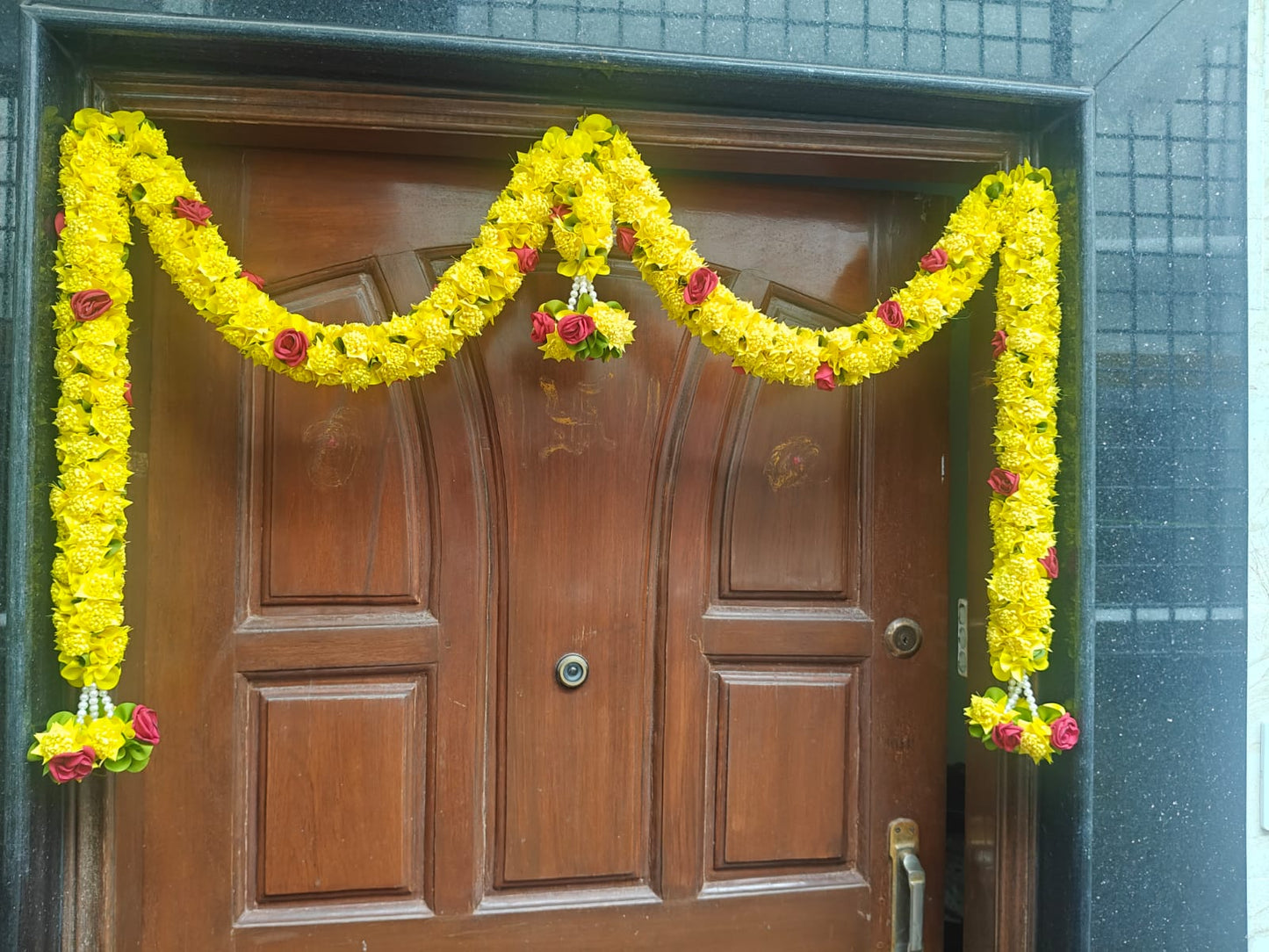 Door Torans