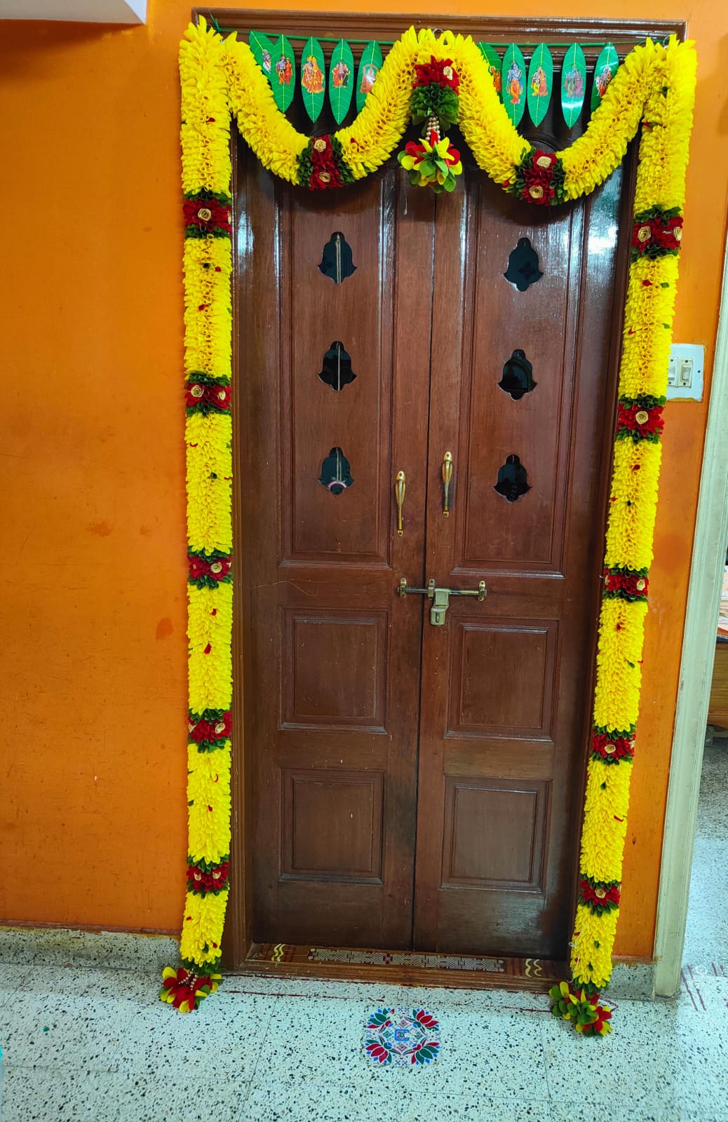Door Torans