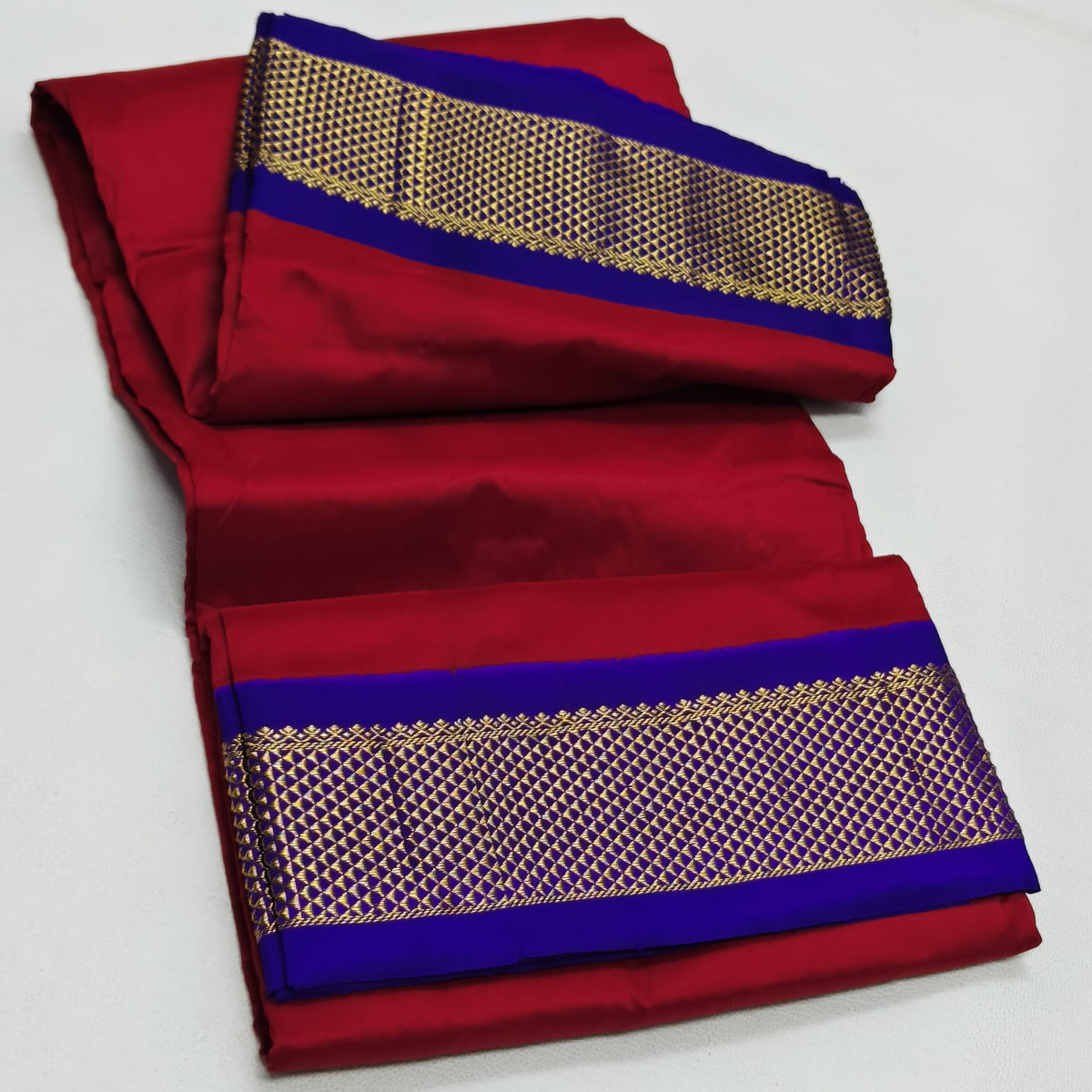 Madisar 9 yards Semi Silk Sarees