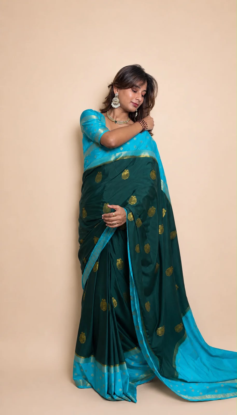 Readymade Sarees Zip Gown Model