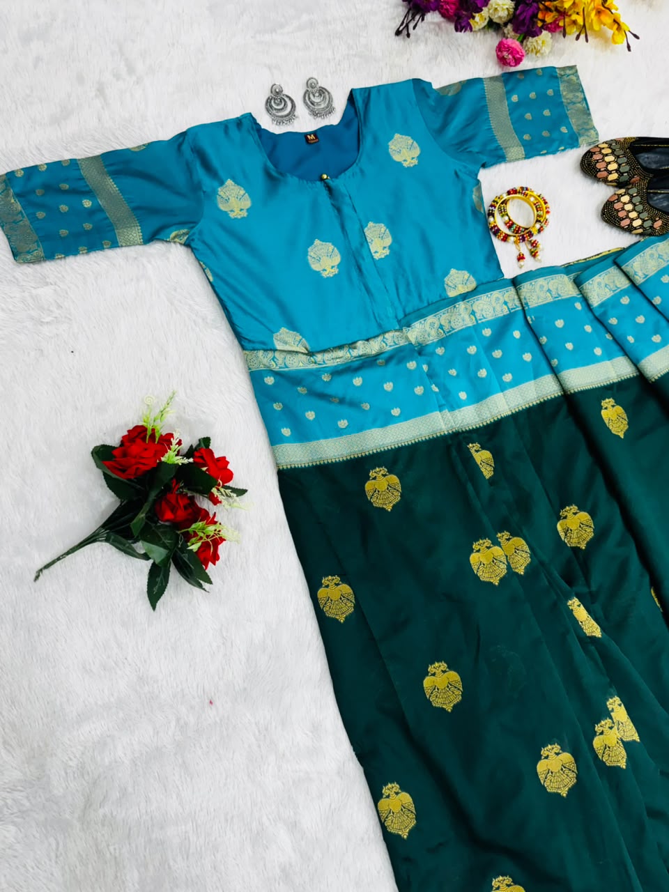 Readymade Sarees Zip Gown Model