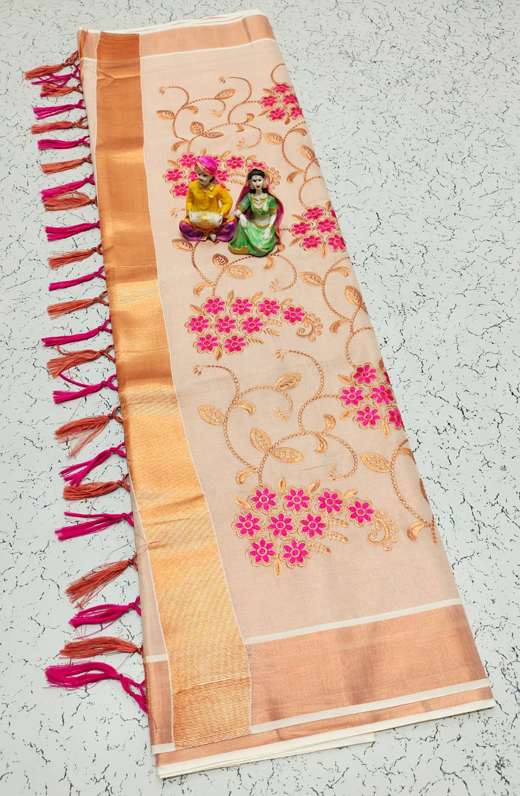 Kerala Saree with Embroidery in 
Copper zari