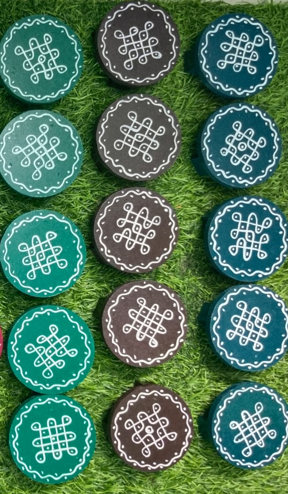Circular Pooja Manai Set of 10