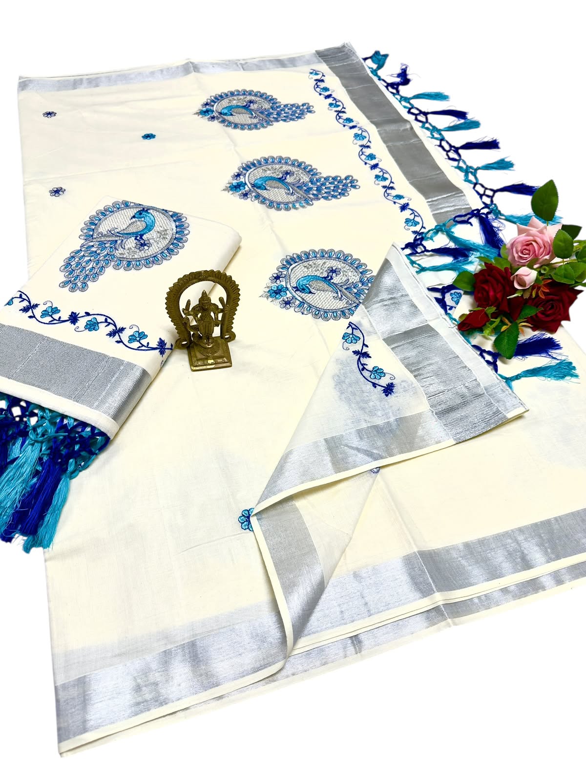 Kerala Saree with Embroidery in Silver Zari