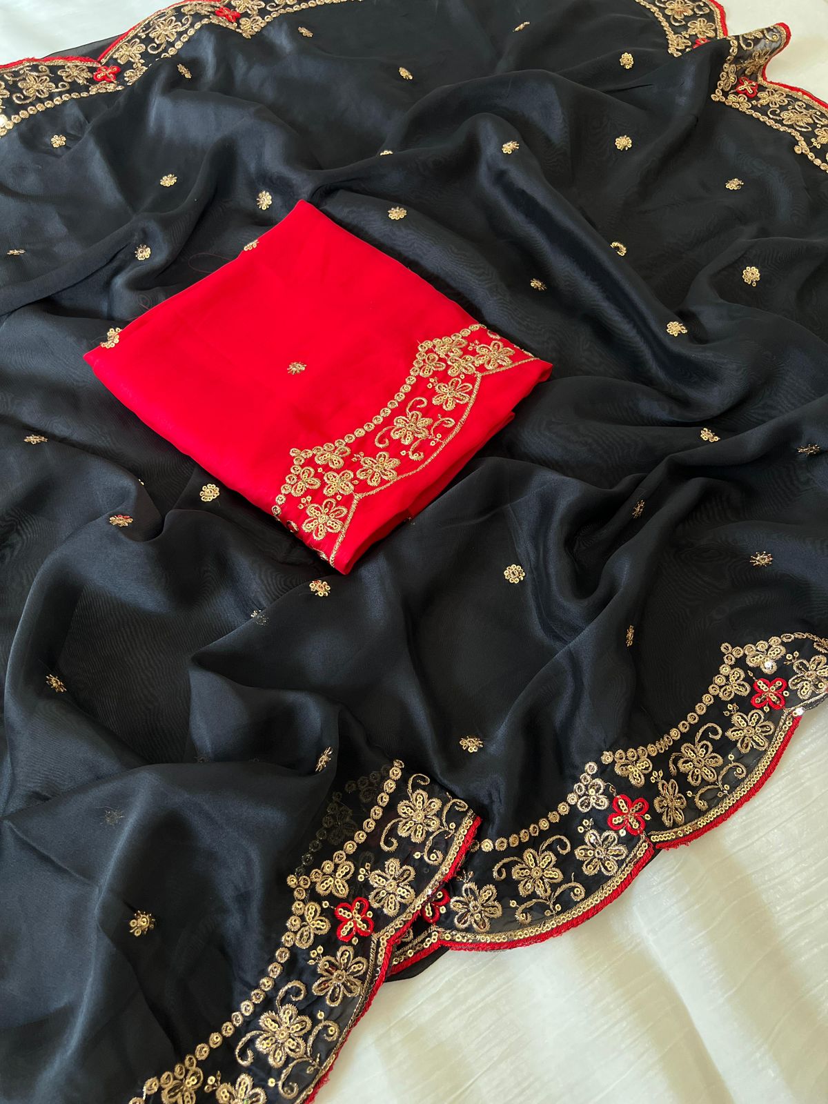 Georgette Saree With Embroidery Blouse