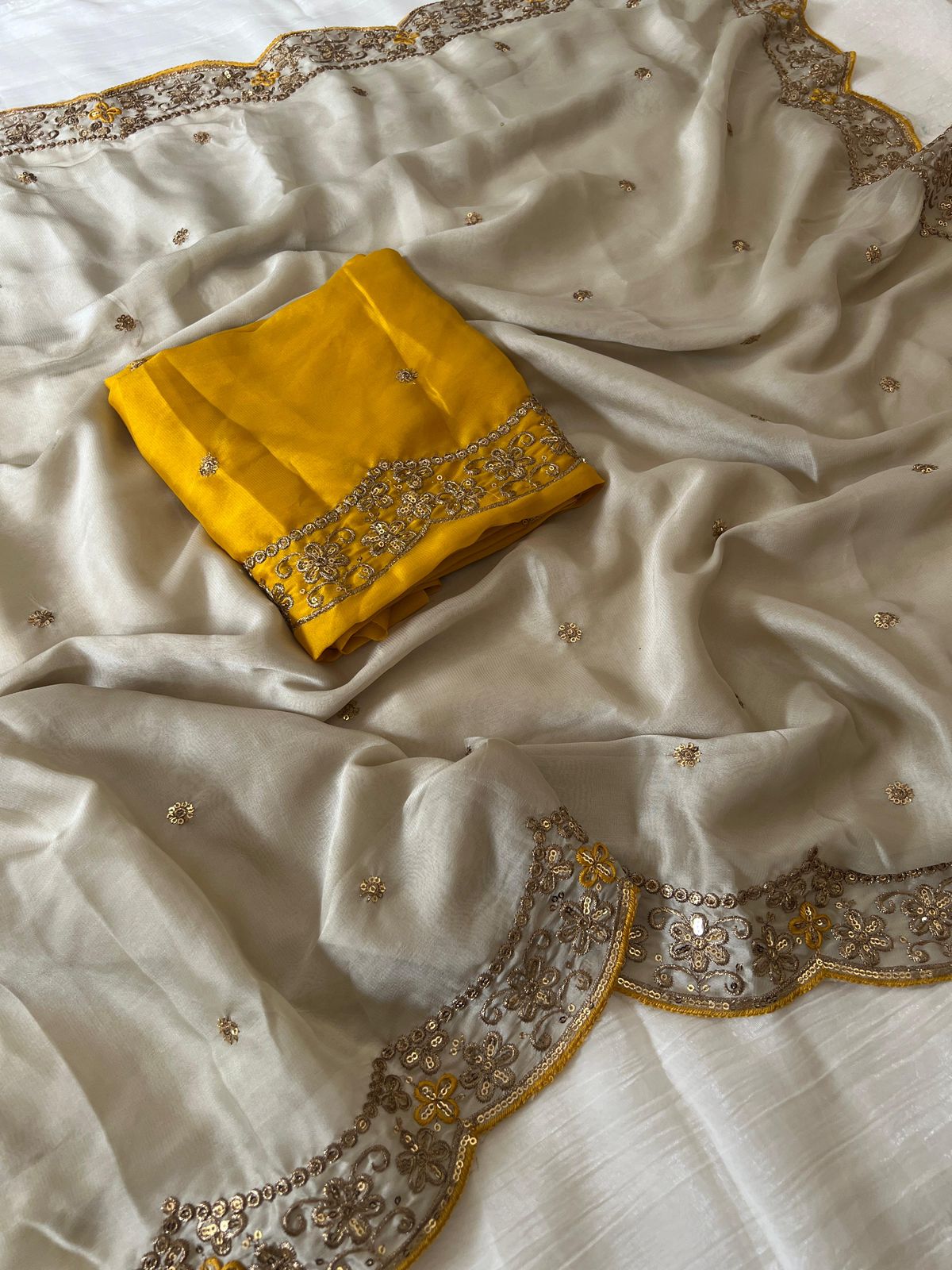 Georgette Saree With Embroidery Blouse