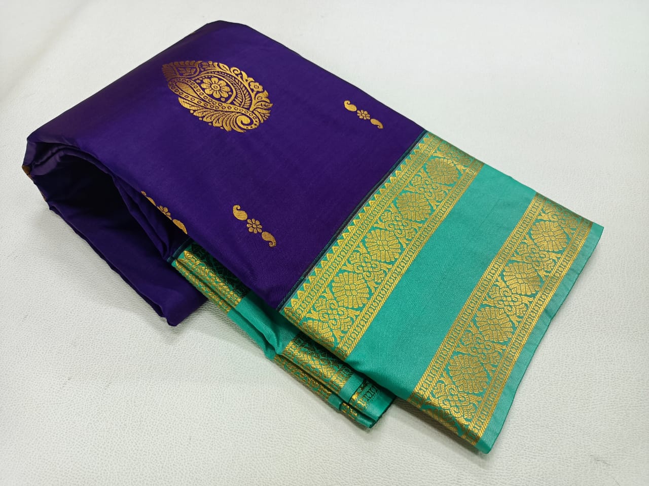 Sarvalakshana Pattu Semi Silk Sarees