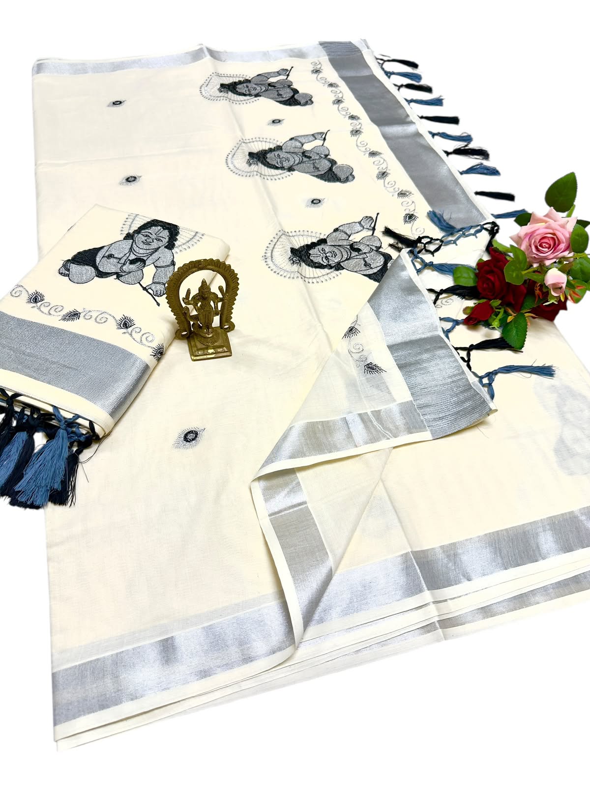 Kerala Saree with Embroidery in Silver Zari