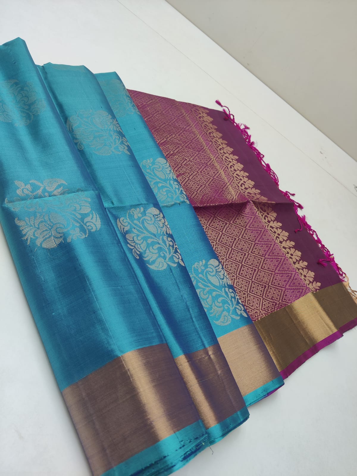Tissue Border Kanchi Silk Sarees