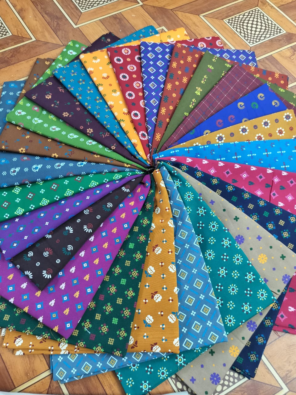 Kalamkari Print  Cotton blouse bits pack of 25