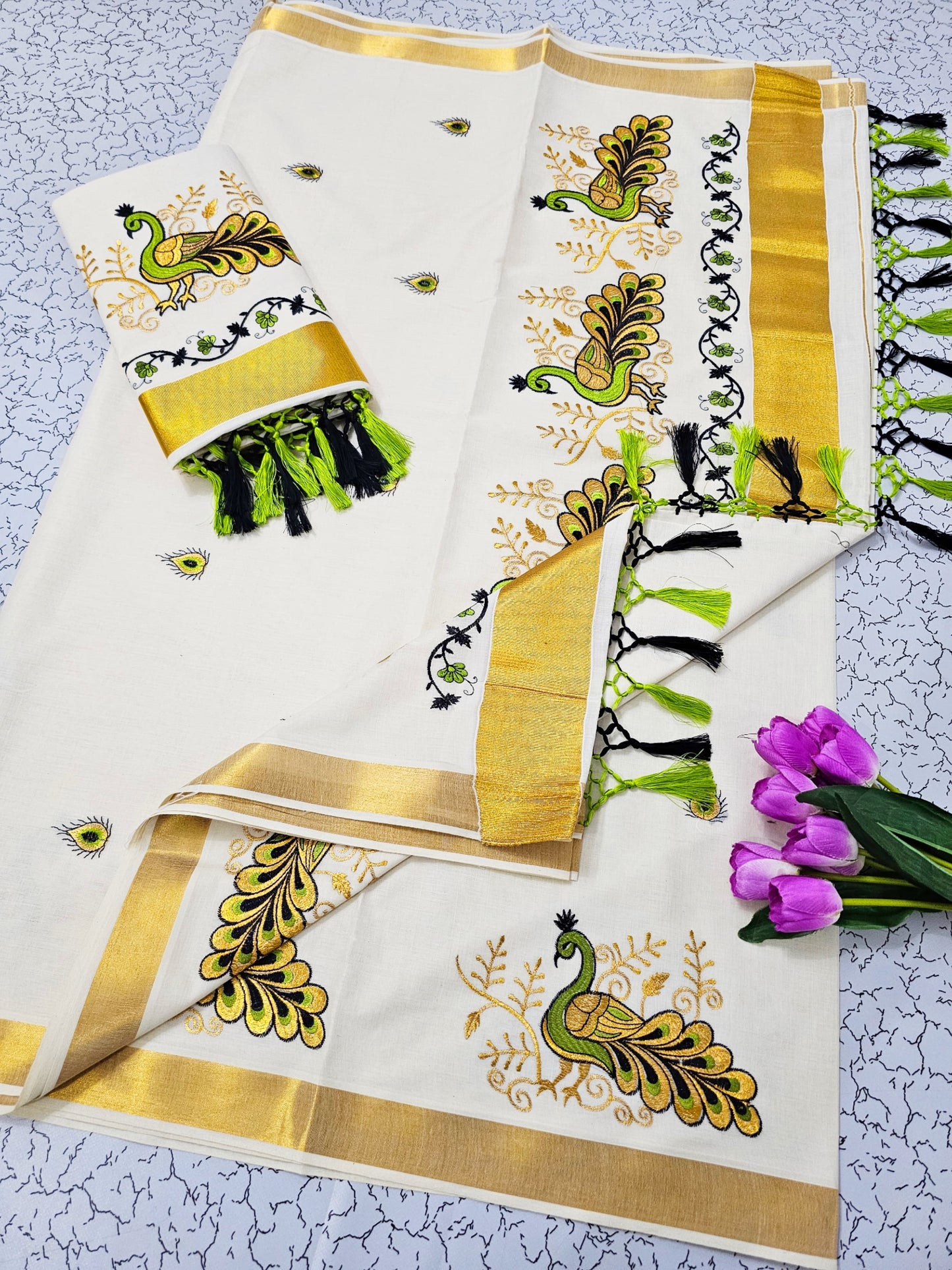 Kerala Saree with Embroidery in 
Golden Zari